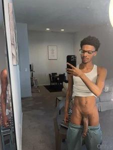 18622856