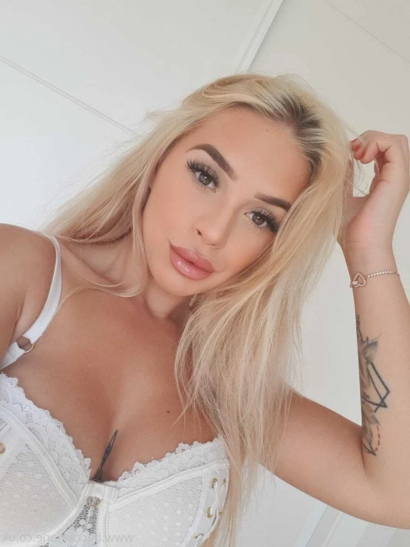 Becca 👸🏼💝 [ xxbeccamarie ] Onlyfans leaked photo 4005417 on Hotleaks.tv