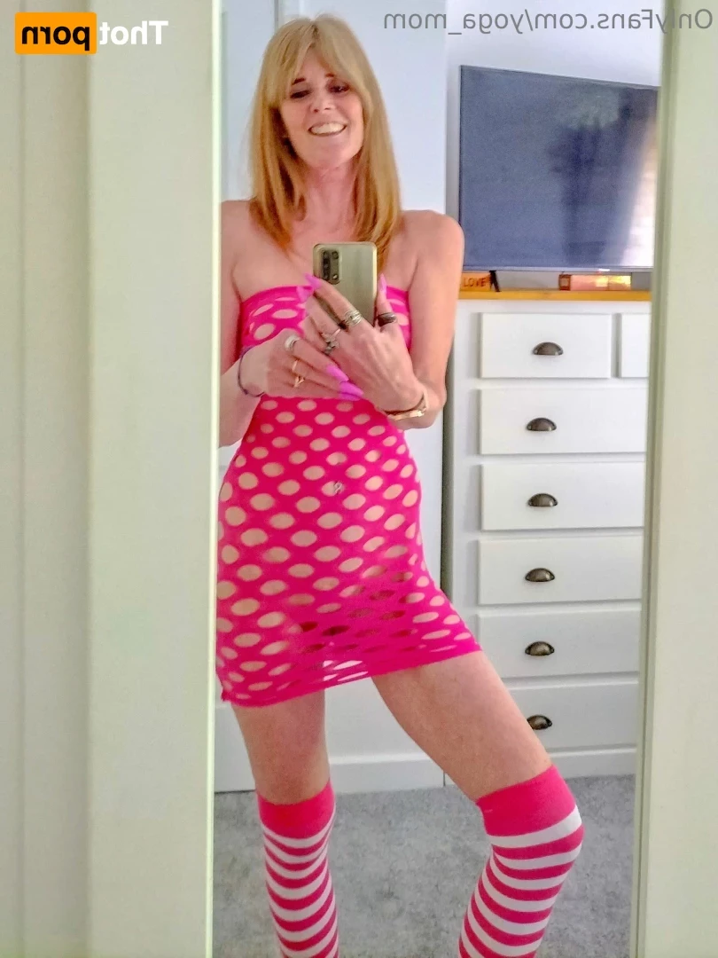 yoga_mom [ yoga-mom ] Onlyfans leaked photo 18630267 on Hotleaks.tv