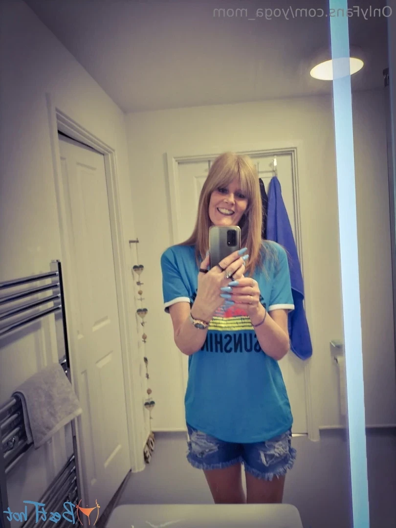 yoga_mom [ yoga-mom ] Onlyfans leaked photo 18630684 on Hotleaks.tv