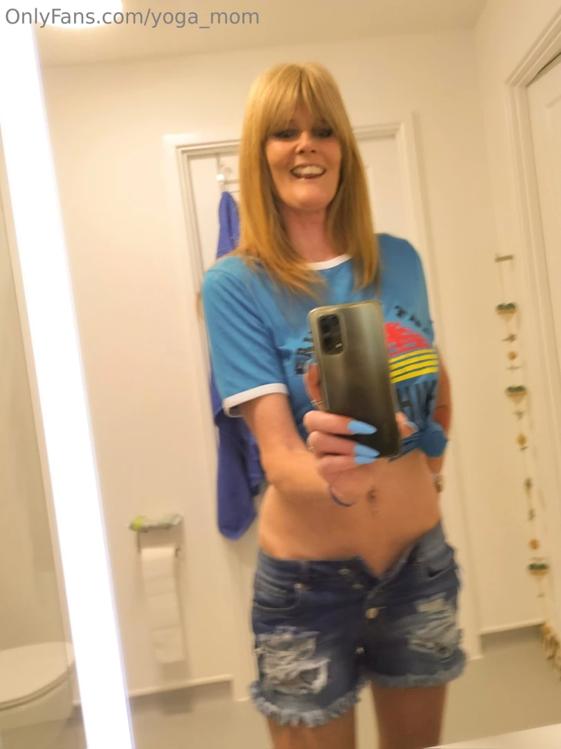 yoga_mom [ yoga-mom ] Onlyfans leaked photo 18630686 on Hotleaks.tv