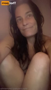 18631567