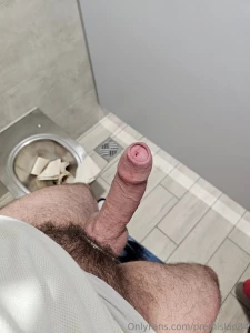 18633026