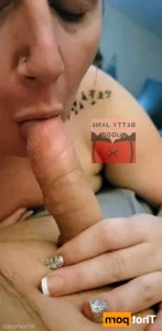 18632742