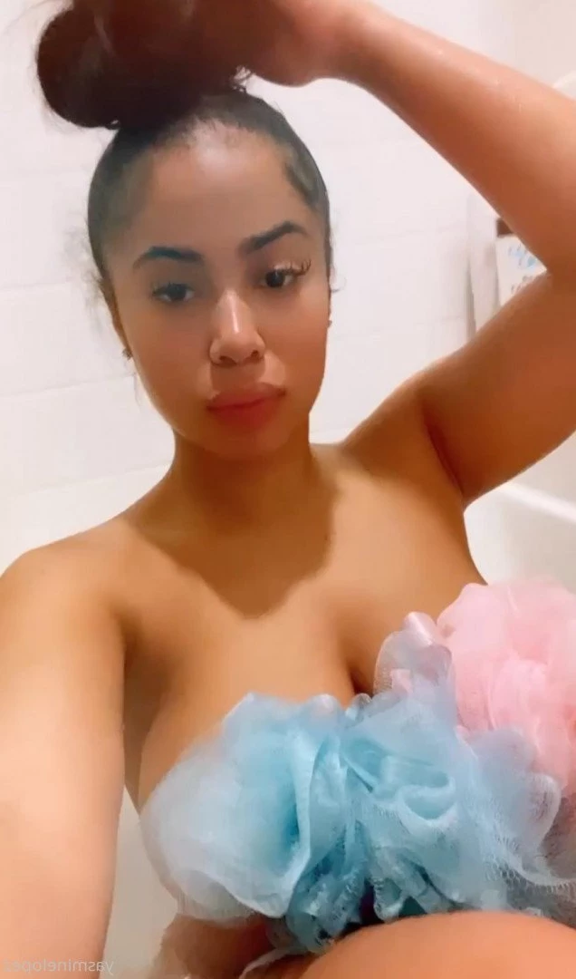 yasminelopez Onlyfans leaked photo 1266345 on Hotleaks.tv
