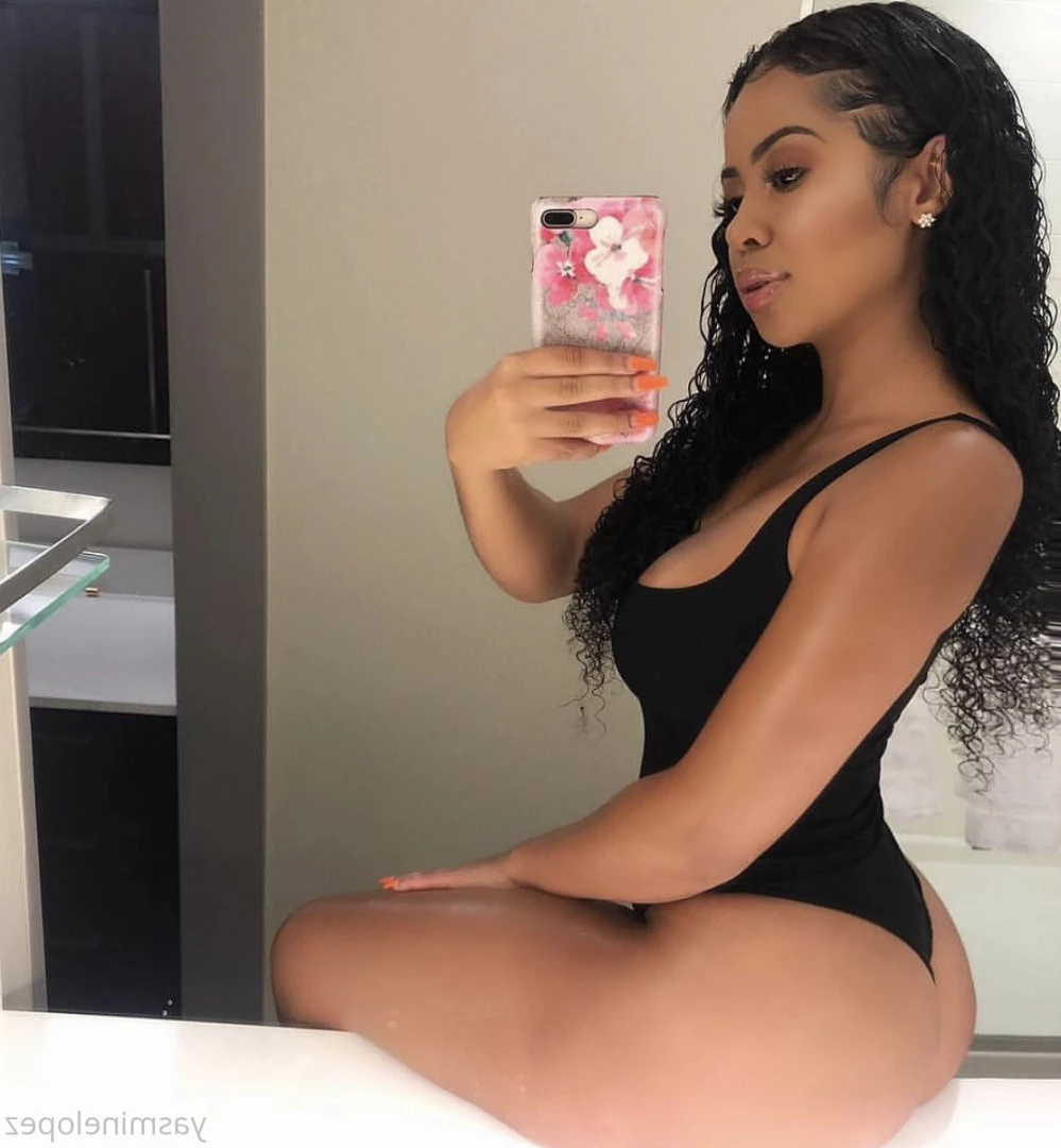 yasminelopez Onlyfans leaked photo 9939903 on Hotleaks.tv