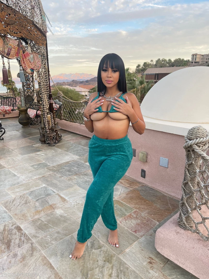 yasminelopez Onlyfans leaked photo 9940850 on Hotleaks.tv