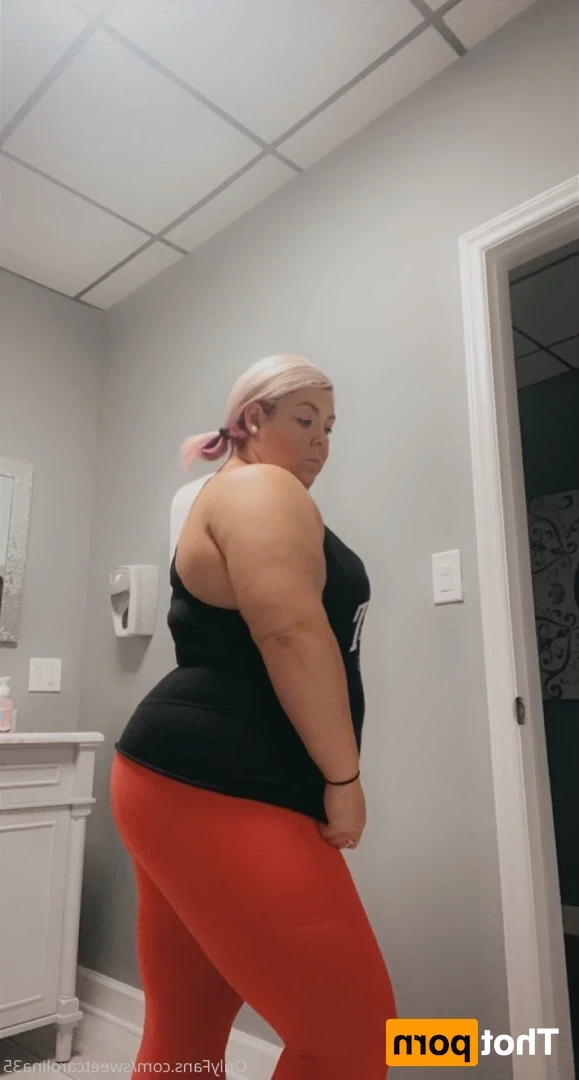 sweetcarolina35 Onlyfans leaked photo 18633567 on Hotleaks.tv