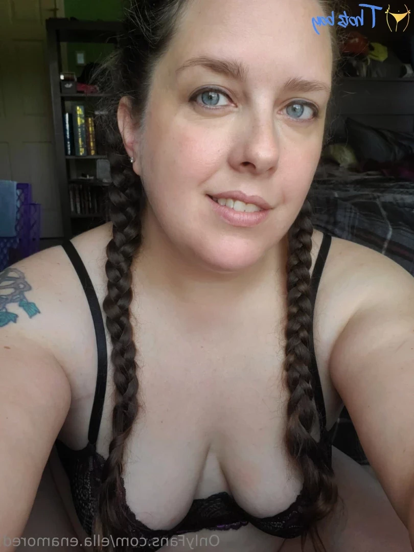 ella.enamored [ ella-enamored ] Onlyfans leaked photo 18634203 on Hotleaks.tv