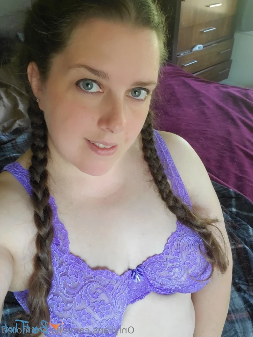 ella.enamored [ ella-enamored ] Onlyfans leaked photo 18634239 on Hotleaks.tv