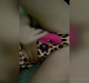 Yesy Naya [ yesynaya ] Onlyfans leaked video 18353827 on Hotleaks.tv
