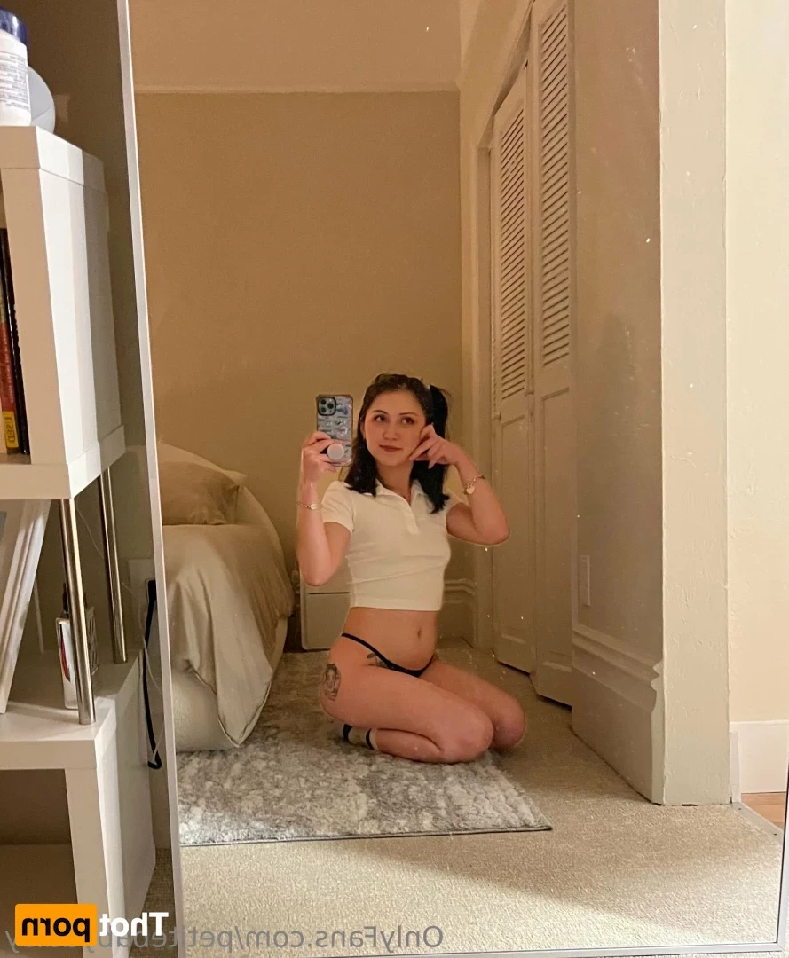 petitebabydaisy Onlyfans leaked photo 18639132 on Hotleaks.tv