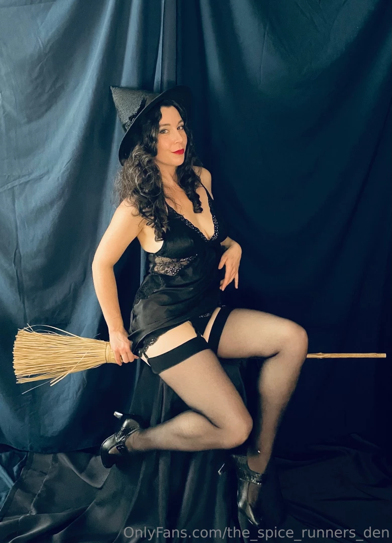 the_spice_runners_den [ the-spice-runners-den ] Onlyfans leaked photo 18642836 on Hotleaks.tv