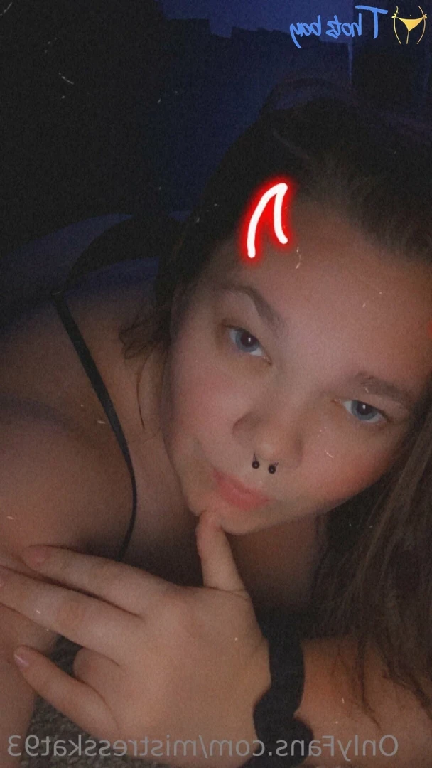 mistresskat93 Onlyfans leaked photo 18644678 on Hotleaks.tv