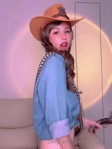 辛尤里 [ yui_xin_tw ] Onlyfans leaked video 1859523 on Hotleaks.tv