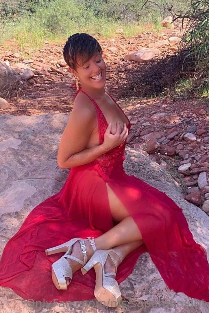 naughtyhousewifesapora Onlyfans leaked photo 18657560 on Hotleaks.tv