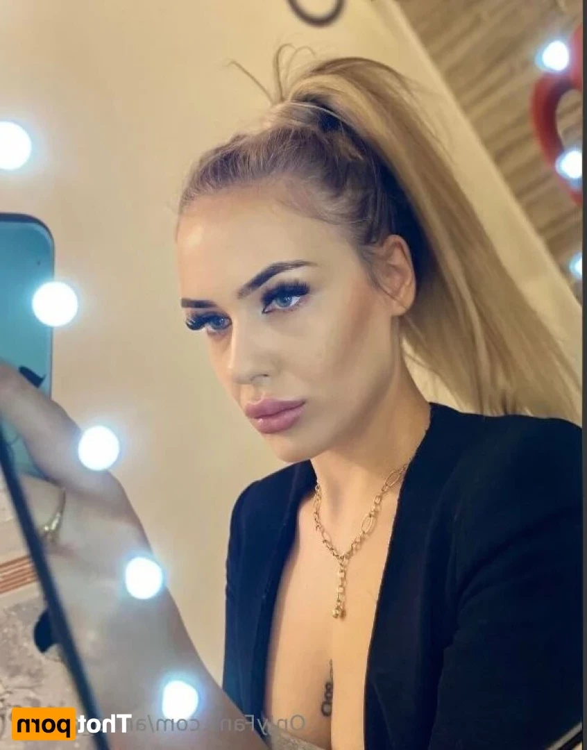 anna_millerr [ anna-millerr ] Onlyfans leaked photo 18656582 on Hotleaks.tv