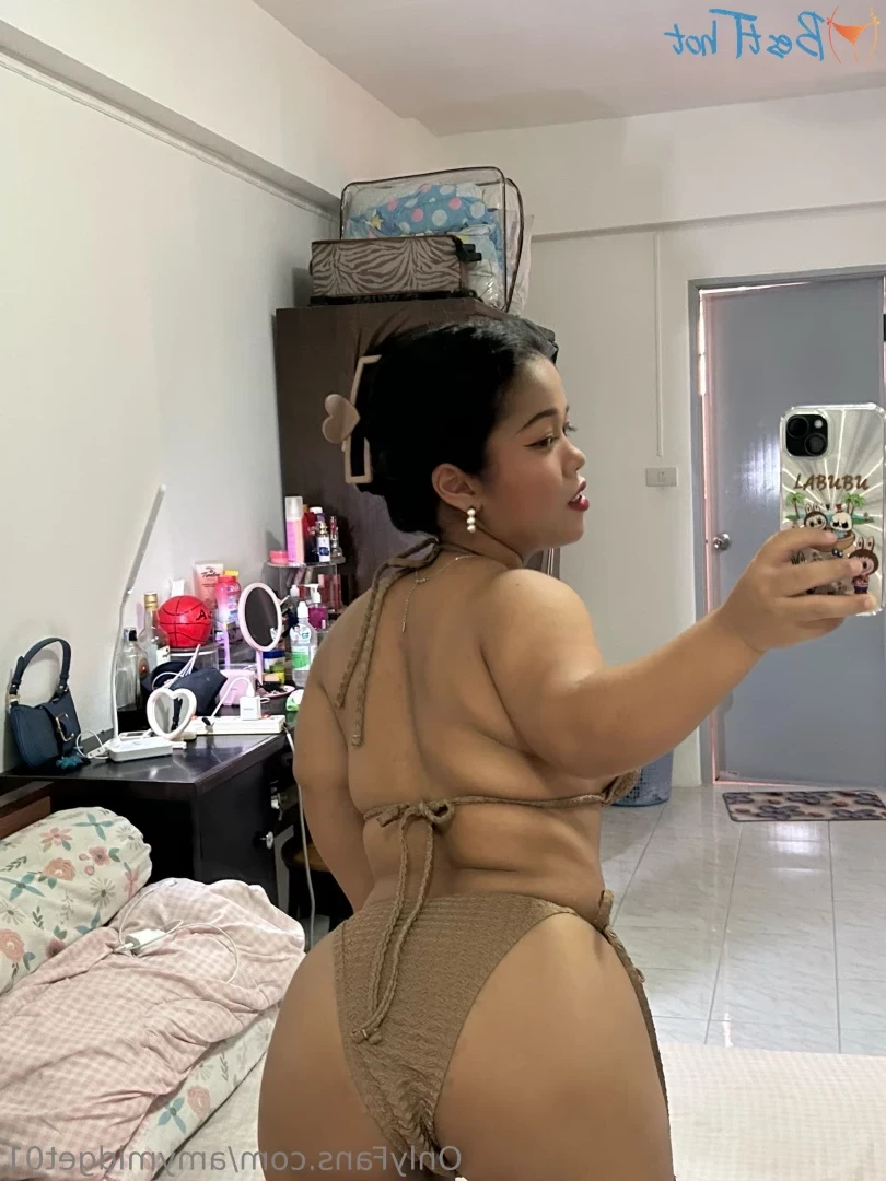 amymidget01 Onlyfans leaked photo 18663374 on Hotleaks.tv