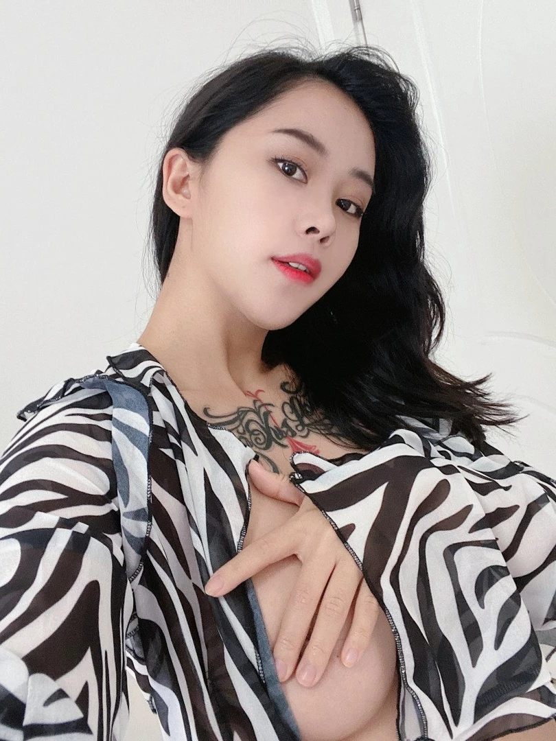zhangheyu Onlyfans leaked photo 1289170 on Hotleaks.tv