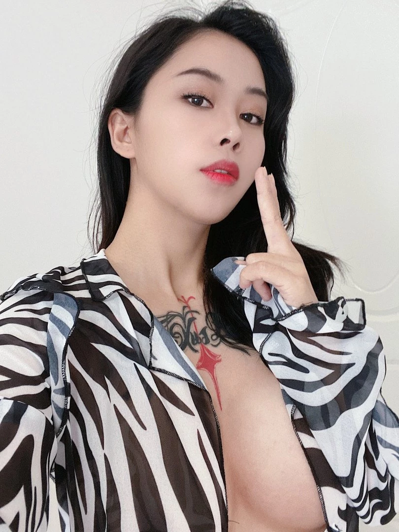 zhangheyu Onlyfans leaked photo 1289308 on Hotleaks.tv