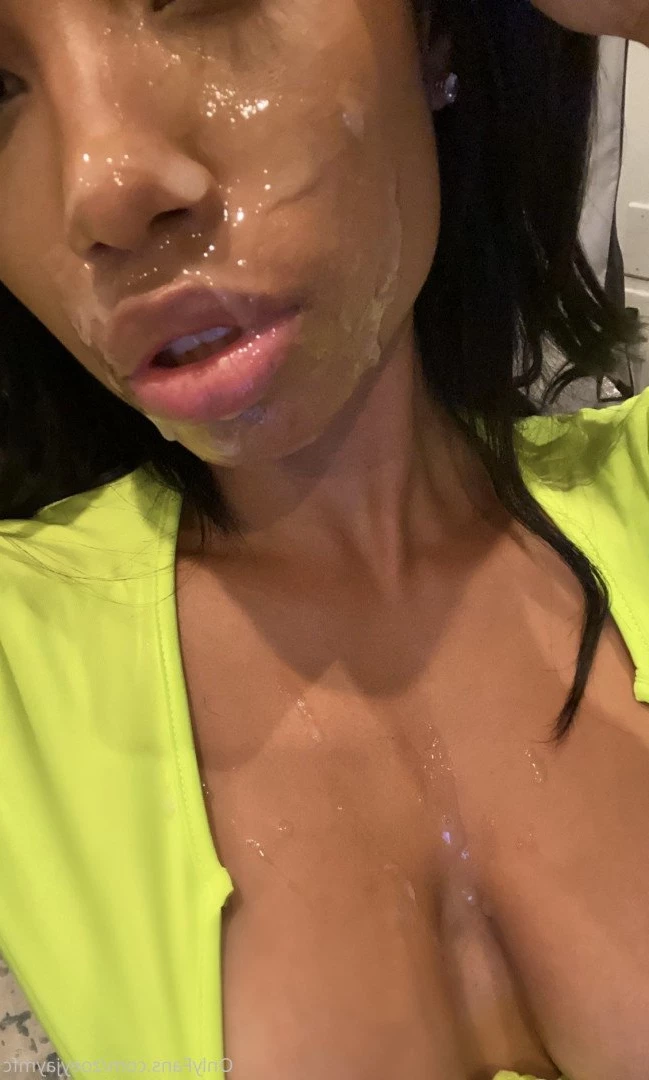 Girlfriend Zoey [ zoeyjaymfc ] Onlyfans leaked photo 1290131 on Hotleaks.tv