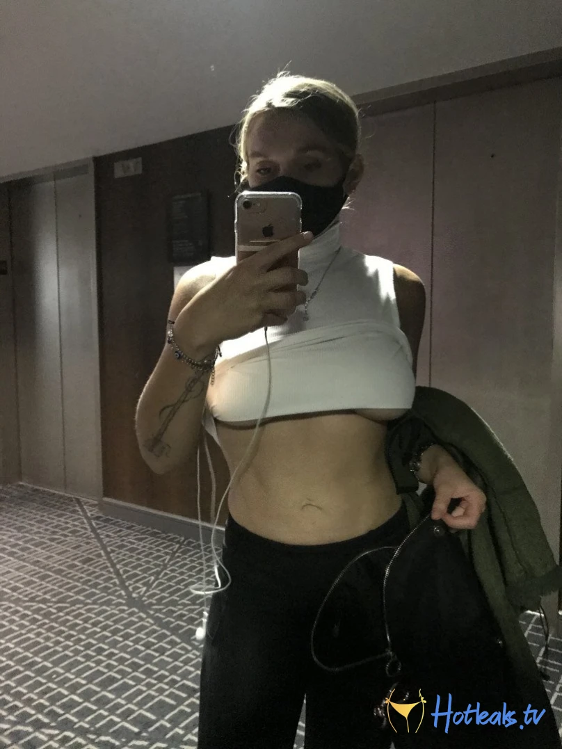 Zoie B [ zoieburgher ] Onlyfans leaked photo 1290741 on Hotleaks.tv