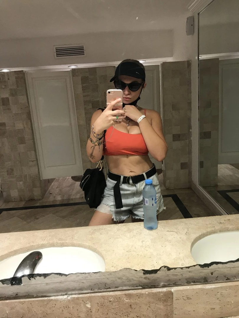Zoie B [ zoieburgher ] Onlyfans leaked photo 1290778 on Hotleaks.tv