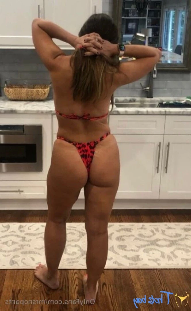 mrsnopants Onlyfans leaked photo 18680898 on Hotleaks.tv