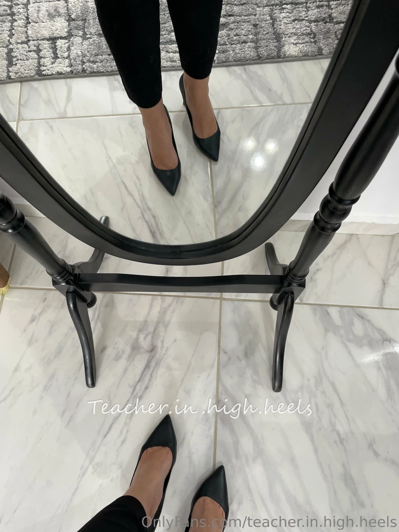 teacher.in.high.heels [ teacher-in-high-heels ] Onlyfans leaked photo 18684884 on Hotleaks.tv
