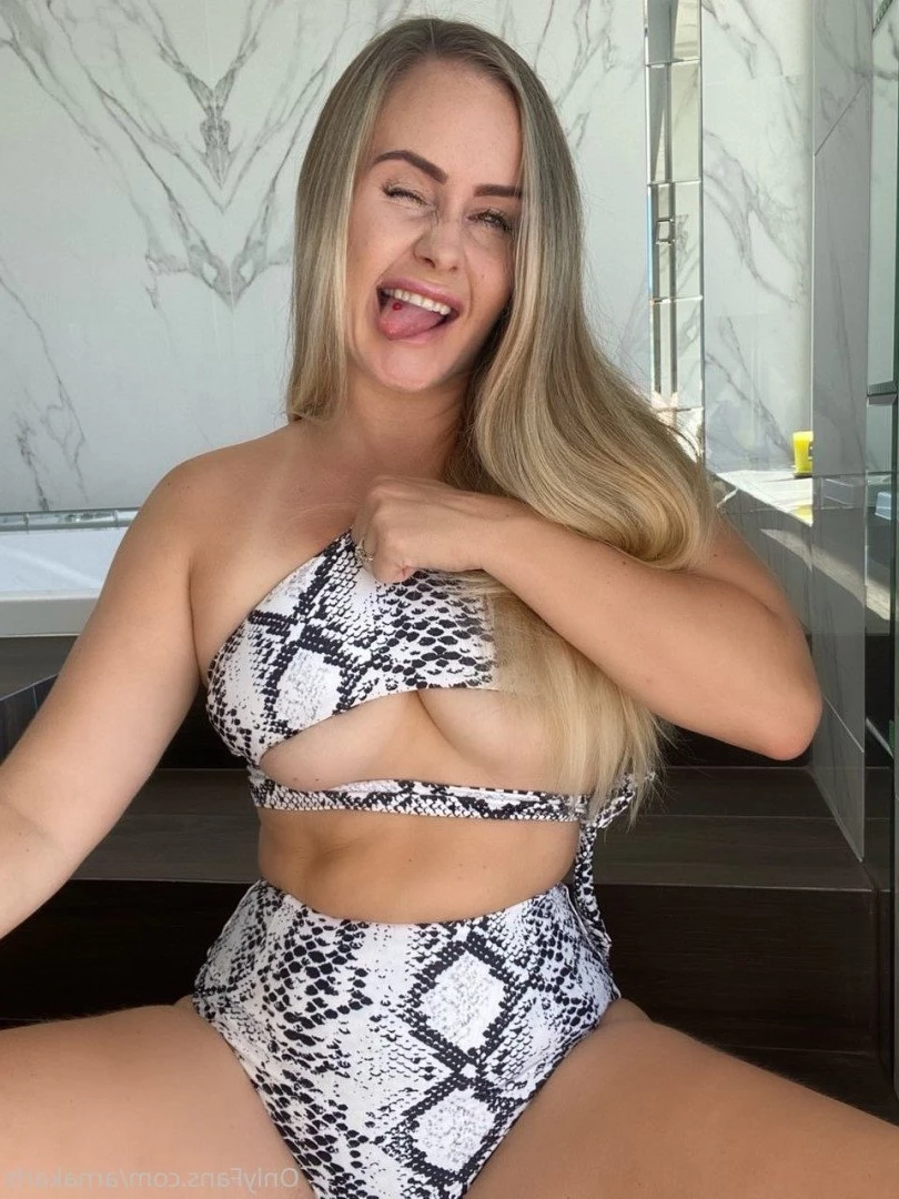 The whole F A M I L Y 😈 [ arnakarls ] Onlyfans leaked photo 1527472 on Hotleaks.tv