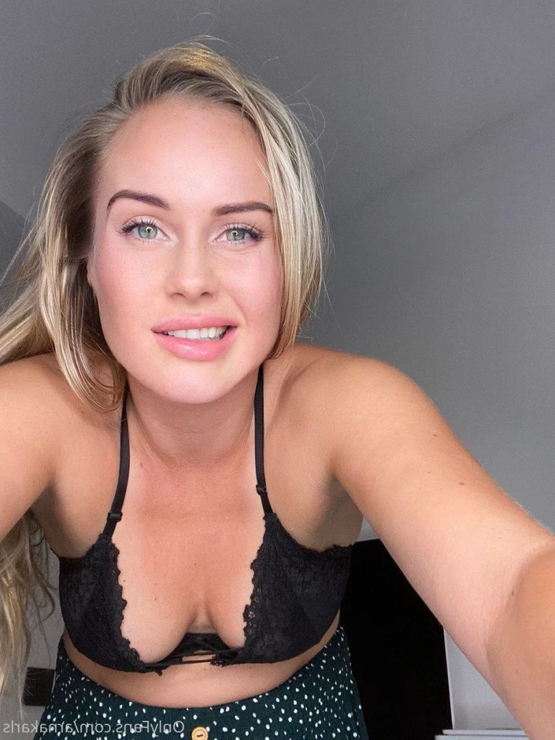The whole F A M I L Y 😈 [ arnakarls ] Onlyfans leaked photo 4376975 on Hotleaks.tv