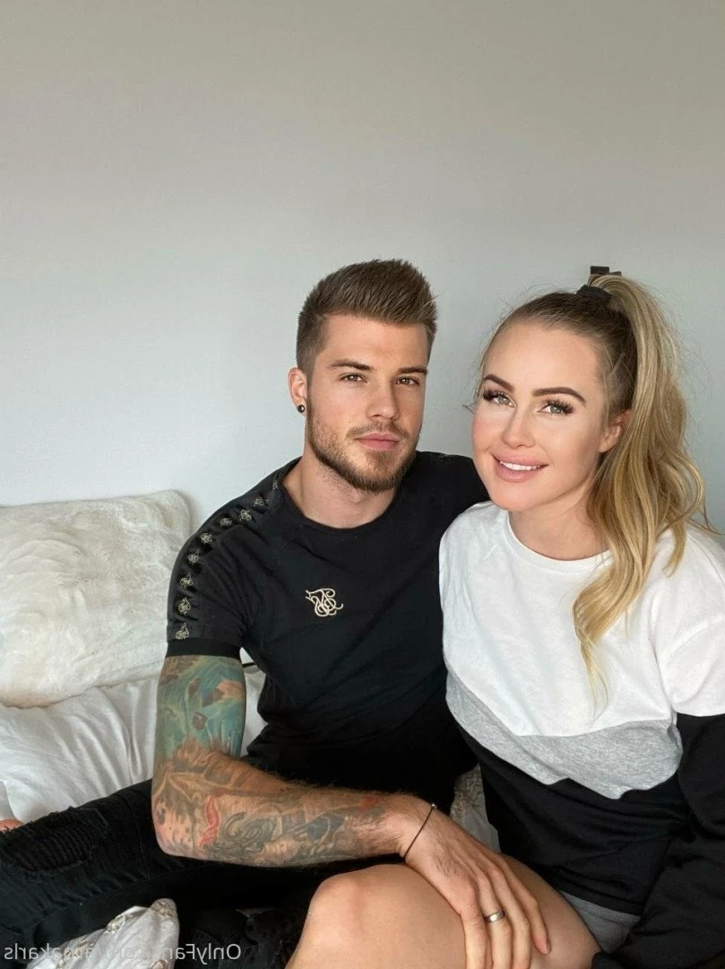 The whole F A M I L Y 😈 [ arnakarls ] Onlyfans leaked photo 4416669 on Hotleaks.tv