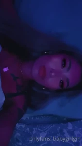1900398