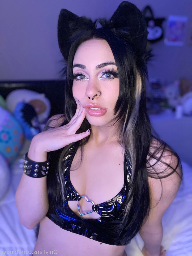 🖤ALT STEPSISTER🖤 [ blodvy ] Onlyfans leaked photo 6158261 on Hotleaks.tv