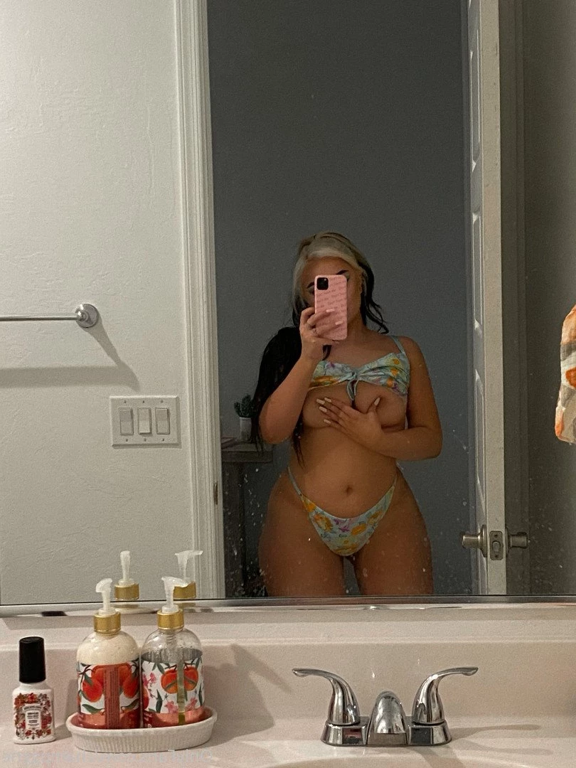 Champagne [ champggne ] Onlyfans leaked photo 1552485 on Hotleaks.tv