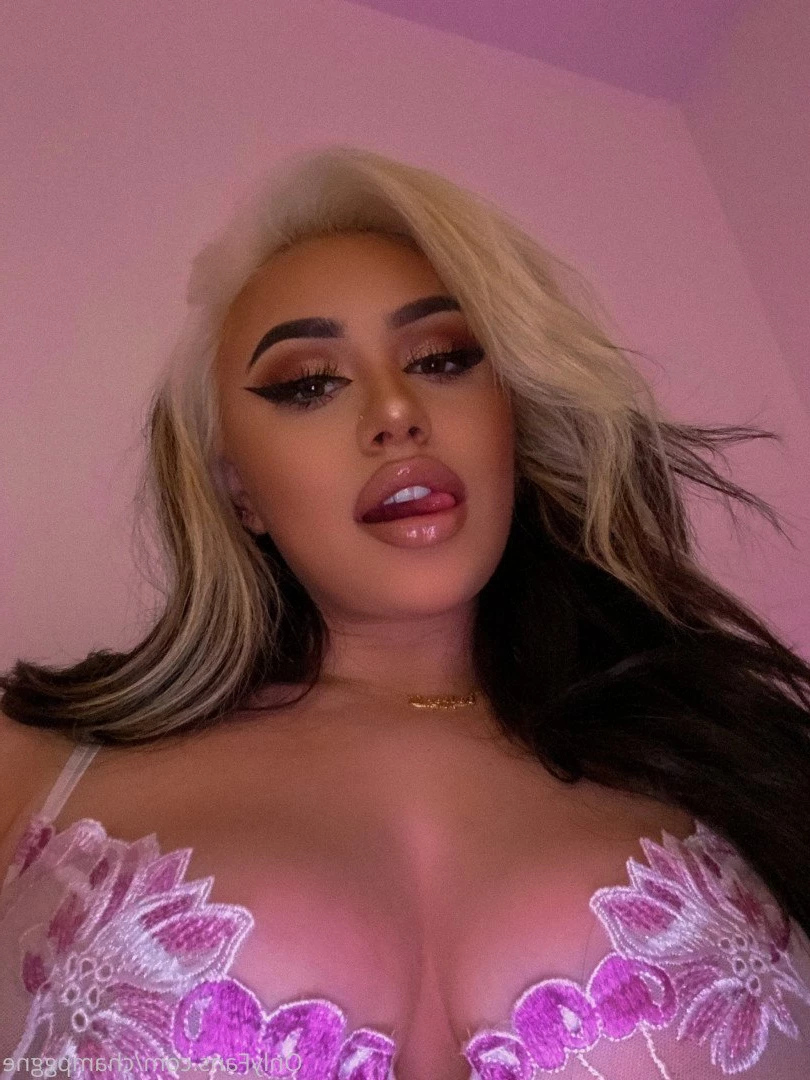 Champagne [ champggne ] Onlyfans leaked photo 1553010 on Hotleaks.tv