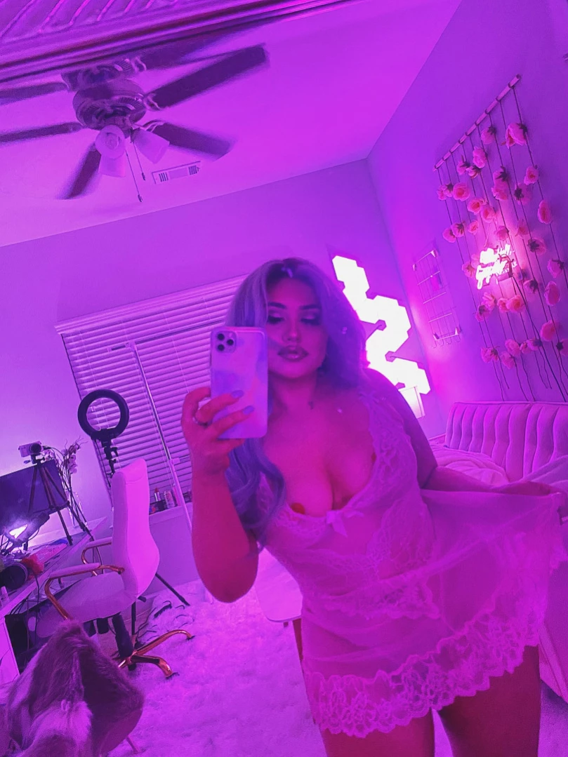 Champagne [ champggne ] Onlyfans leaked photo 12854585 on Hotleaks.tv