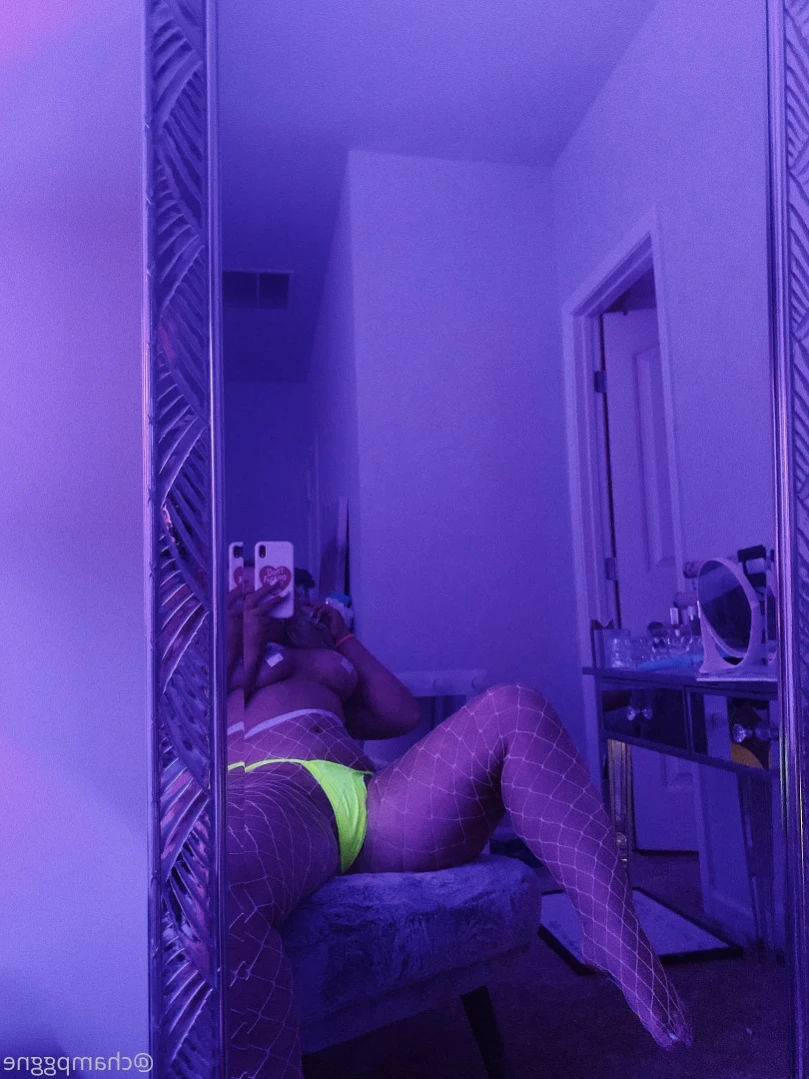 Champagne [ champggne ] Onlyfans leaked photo 13956863 on Hotleaks.tv