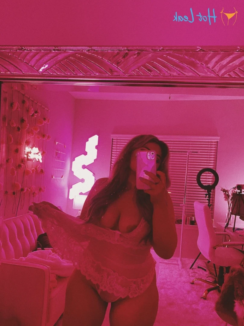 Champagne [ champggne ] Onlyfans leaked photo 13958526 on Hotleaks.tv