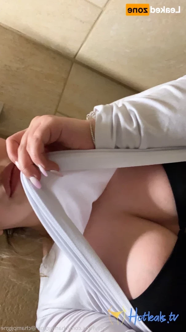 Champagne [ champggne ] Onlyfans leaked photo 14686745 on Hotleaks.tv