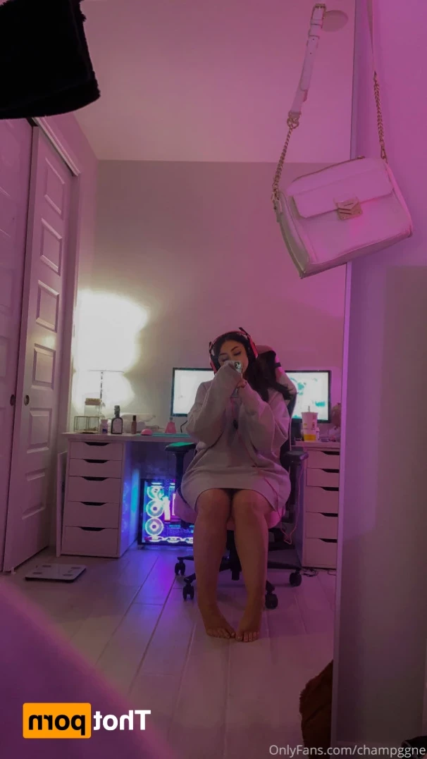 Champagne [ champggne ] Onlyfans leaked photo 14902646 on Hotleaks.tv