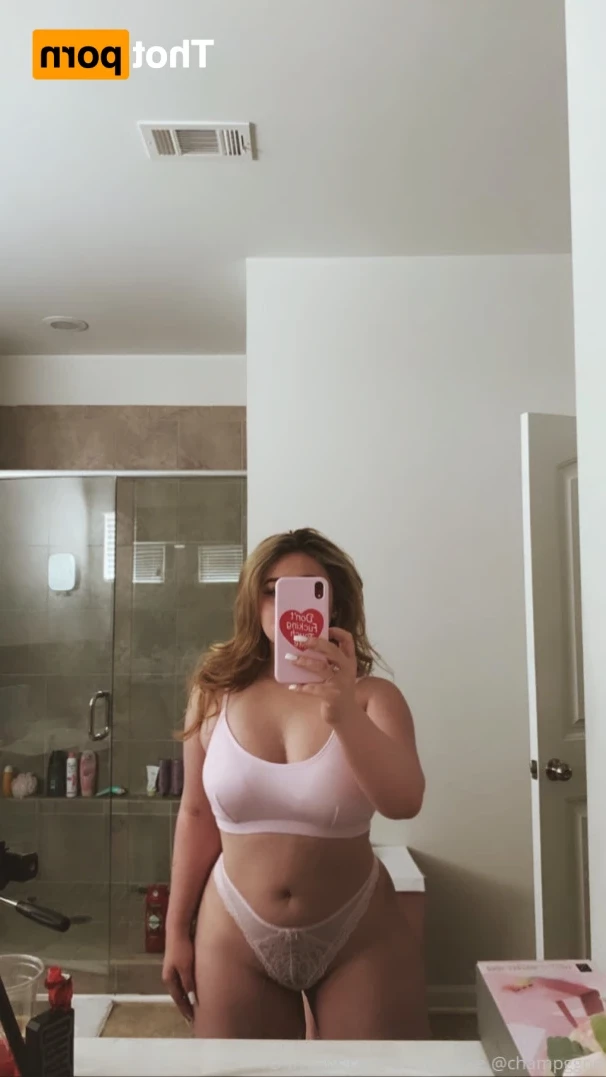 Champagne [ champggne ] Onlyfans leaked photo 15099089 on Hotleaks.tv