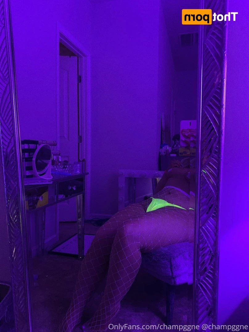 Champagne [ champggne ] Onlyfans leaked photo 15275341 on Hotleaks.tv