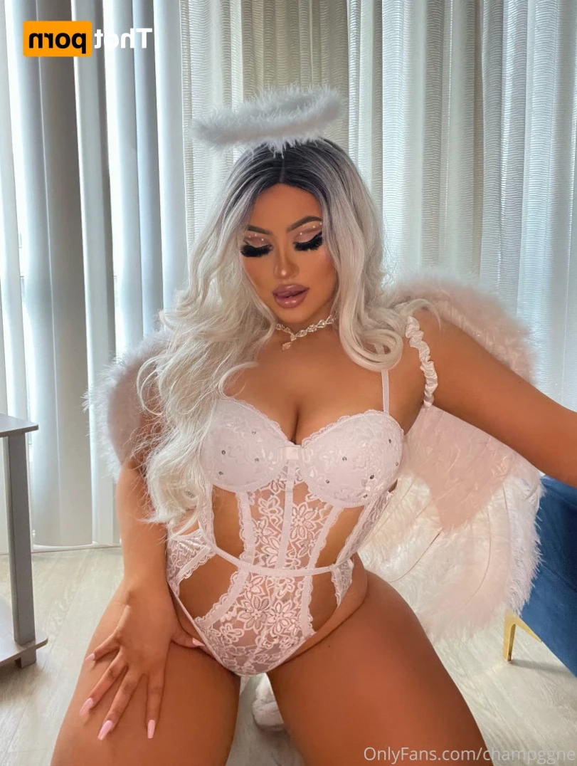 Champagne [ champggne ] Onlyfans leaked photo 15501527 on Hotleaks.tv