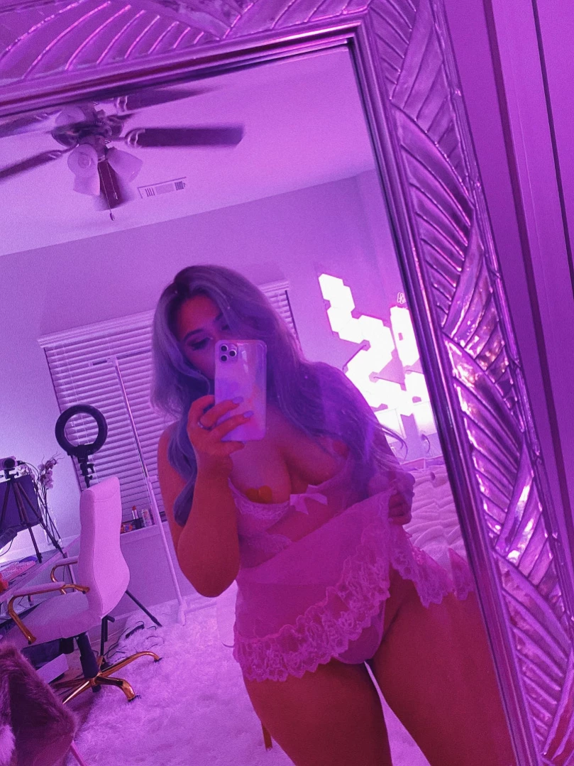 Champagne [ champggne ] Onlyfans leaked photo 15501540 on Hotleaks.tv