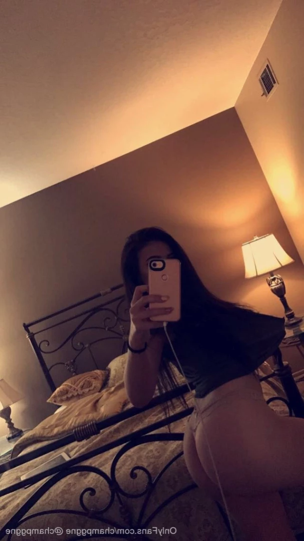 Champagne [ champggne ] Onlyfans leaked photo 15704674 on Hotleaks.tv