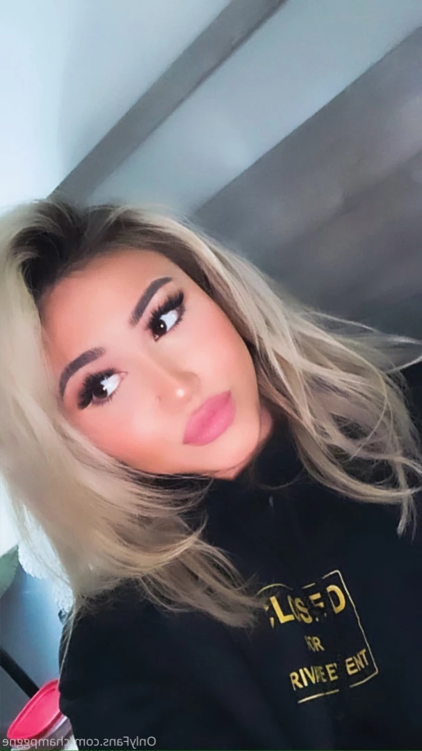 Champagne [ champggne ] Onlyfans leaked photo 15884322 on Hotleaks.tv