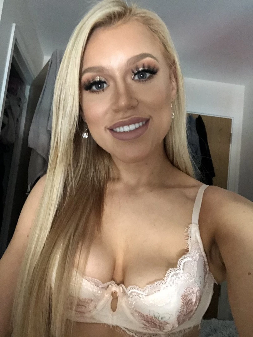 Elle Brooke [ ellebrookeuk ] Onlyfans leaked photo 1568275 on Hotleaks.tv
