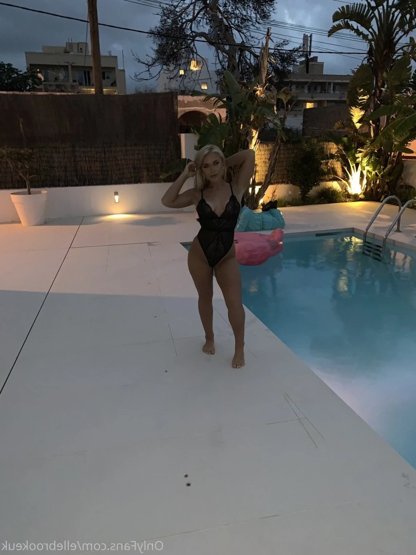 Elle Brooke [ ellebrookeuk ] Onlyfans leaked photo 1571372 on Hotleaks.tv