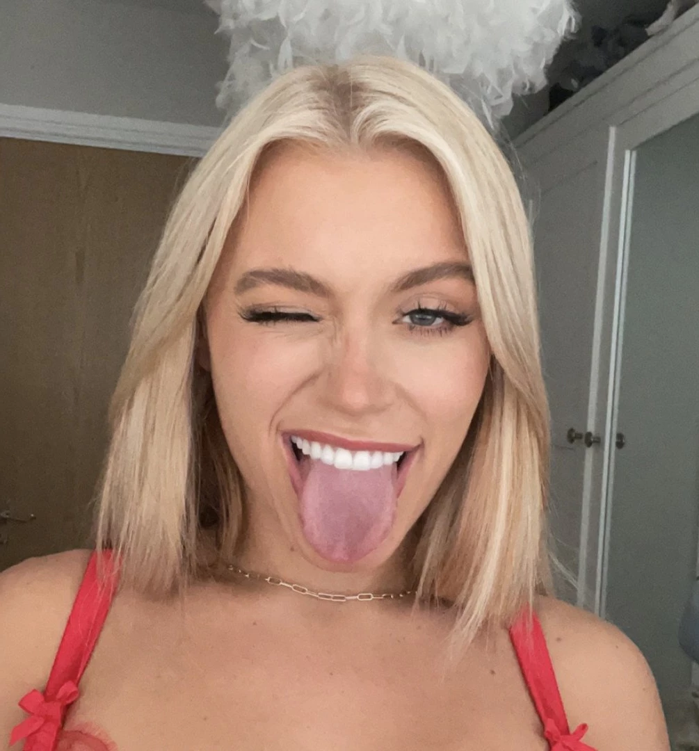 Elle Brooke [ ellebrookeuk ] Onlyfans leaked photo 1571517 on Hotleaks.tv